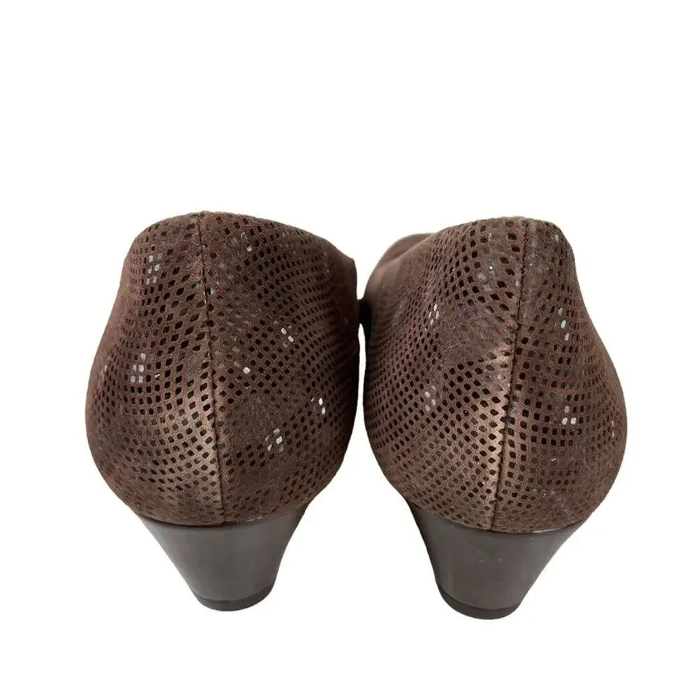 Trotters Chocolate Brown Low Wedge Slip On Genuine Leather Shoes Pumps 9 Narrow